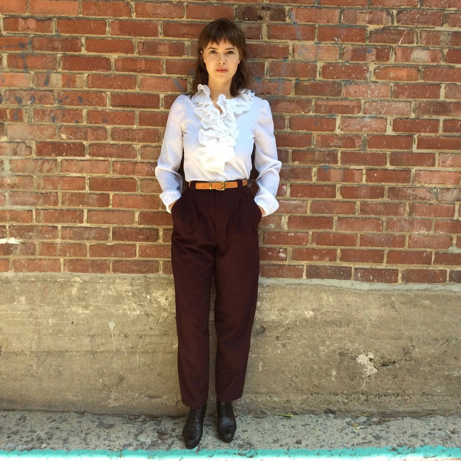 1980s High Waisted Pleated Burgundy Pants  S
