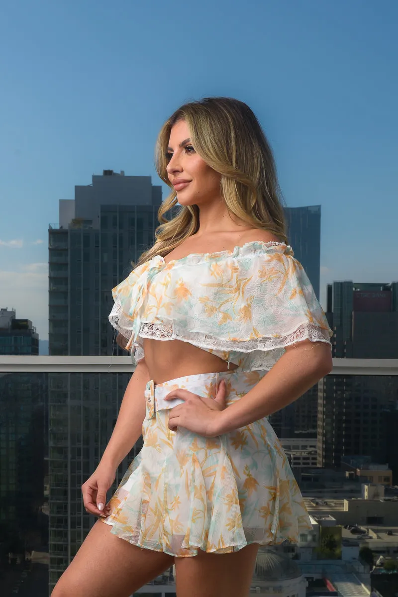 2PC. Set- Floral Print  Full Lining Short Set / Off The shoulder Double Ruffle Crop Top and Mini Shorts With Wide Belt and Back Zipper  (CS17184)