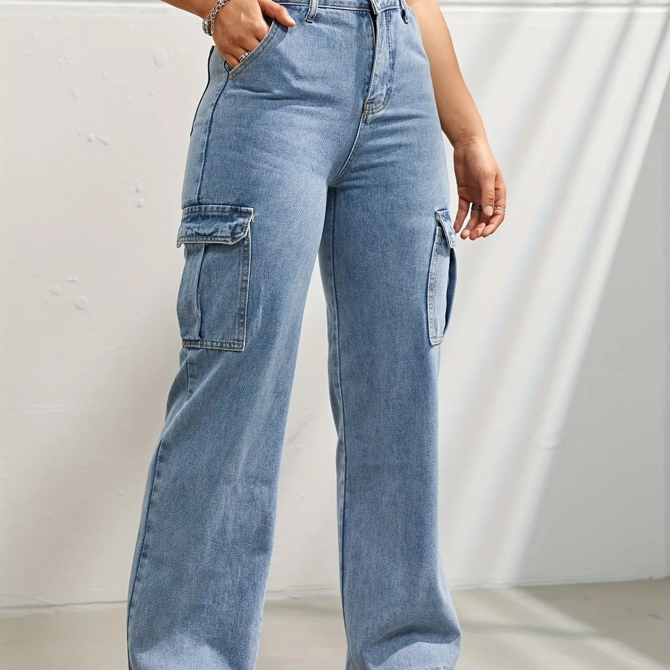 High-Waisted Y2K Kpop-Inspired Denim Cargo Jeans - Side Flap Pockets, Light Wash, Casual Slash Pockets, Comfortable Fabric, Stylish Design, Women's Fashionable Clothing for Everyday Wear
