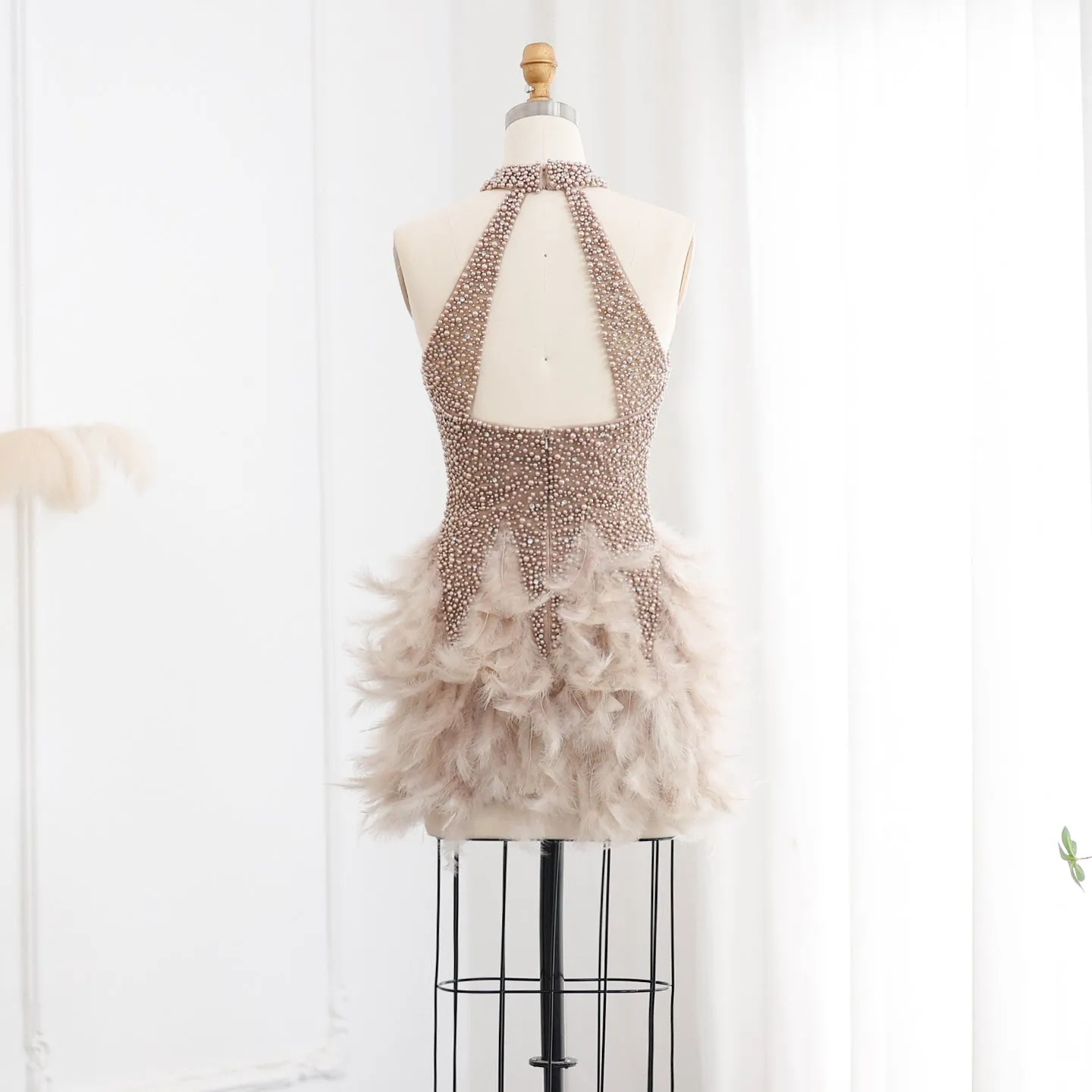 Luxury Feathers Pearls Nude Short Cocktail Party Dress SS149
