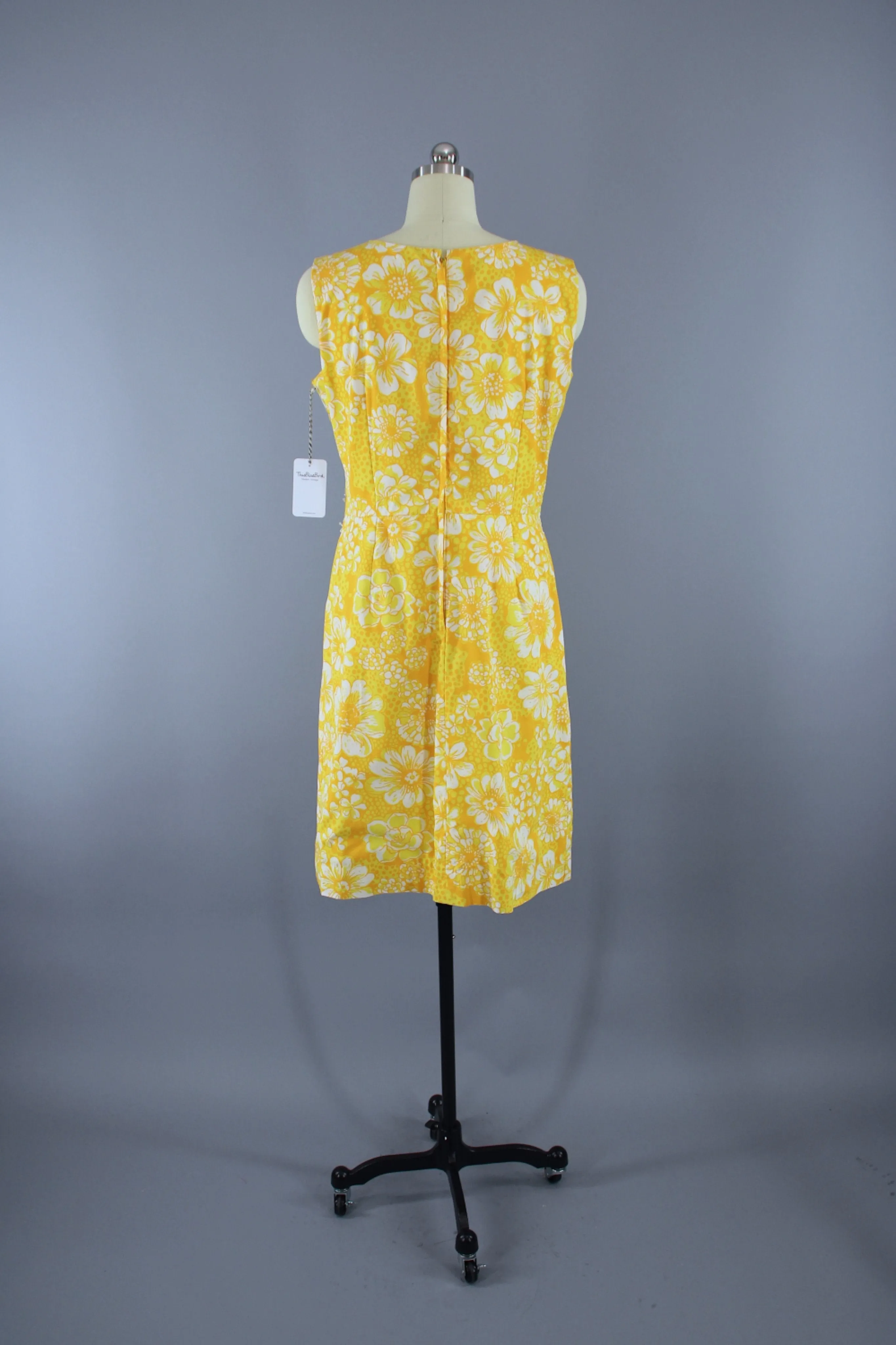 Vintage 1960s Shift Day Dress / Preppy Yellow Floral  Print